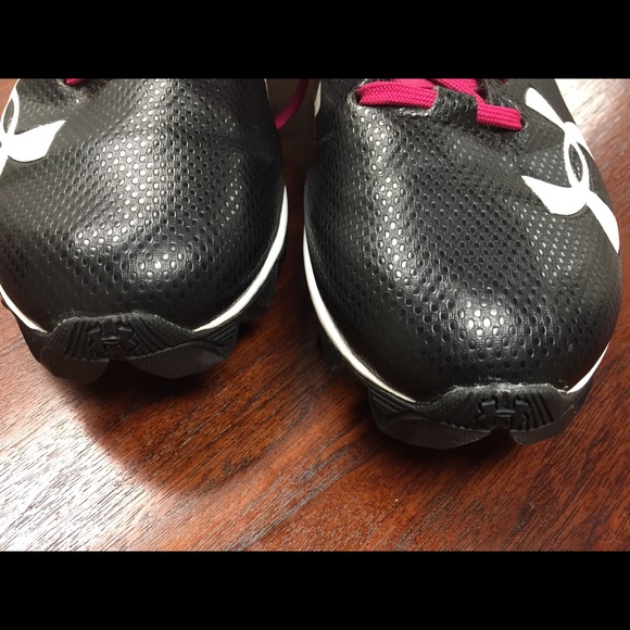 Under Armour M 7.5 cleats - Picture 3 of 8